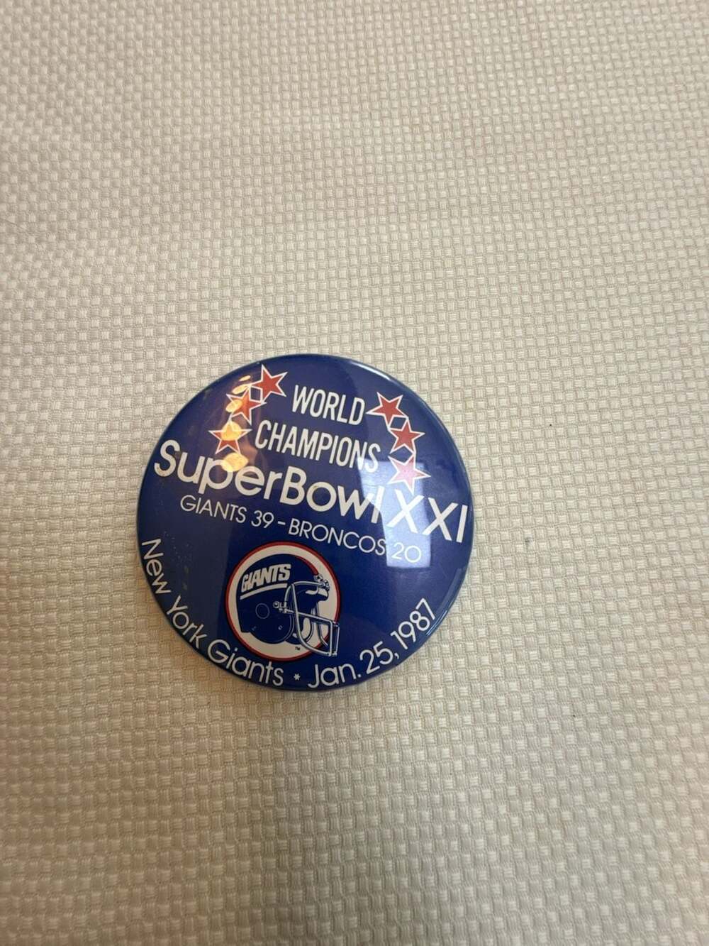 Vintage New York Giants Super Bowl XXI World Champions Pin Button Jan 25 1987